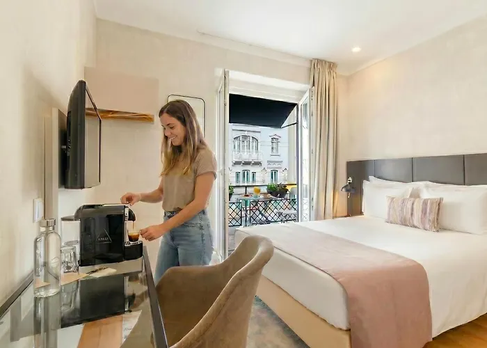 Lx51 Center - Studios & Suites By Apt Iin